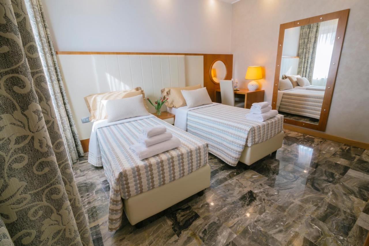 Piccolo Hotel Palosco Kültér fotó
