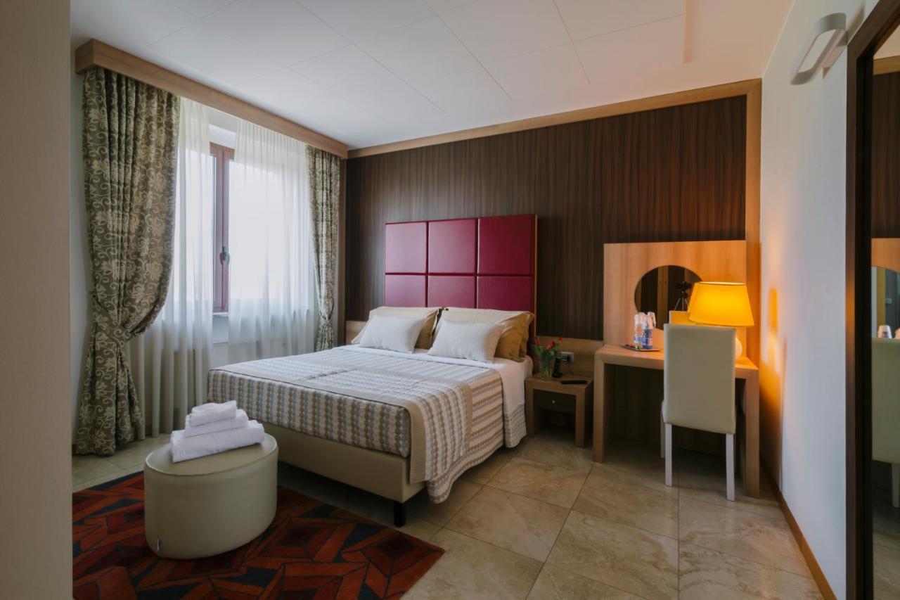 Piccolo Hotel Palosco Kültér fotó